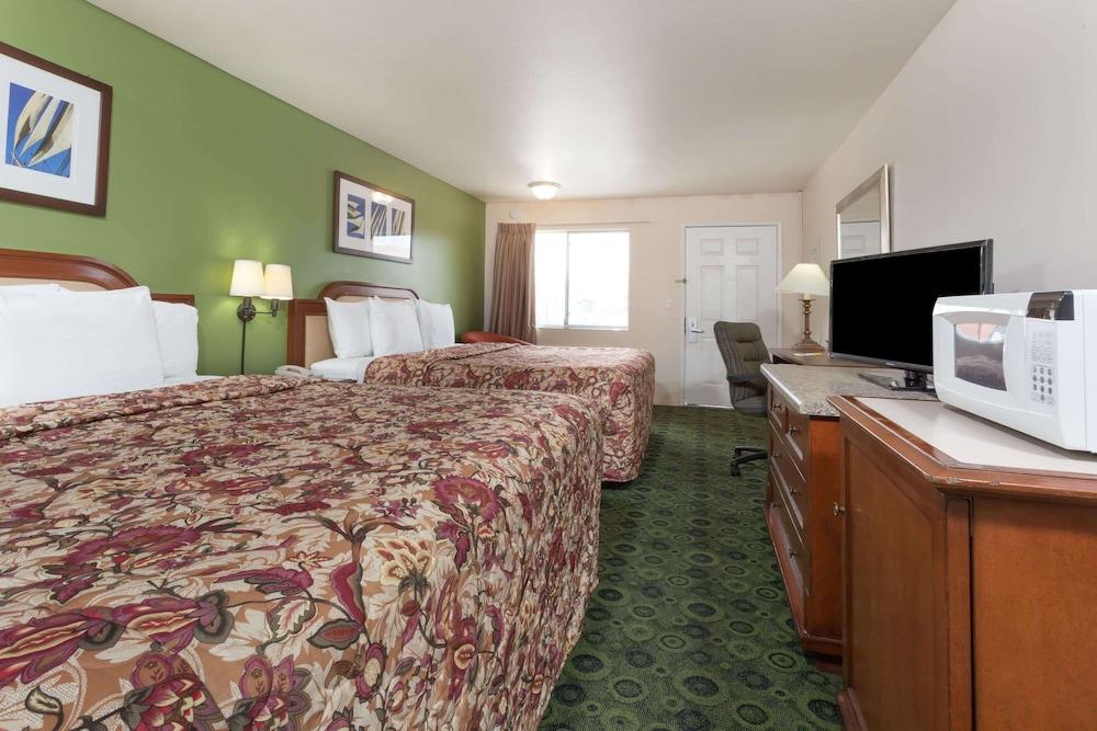 Days Inn By Wyndham Westley Exterior foto